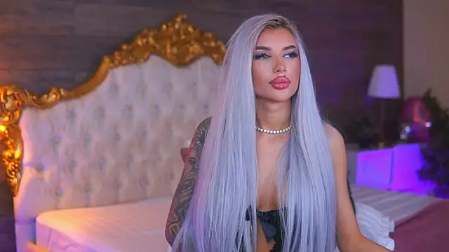 Juicy_Jessye tits and ass show