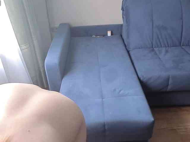 Milaa1998 tits and ass show