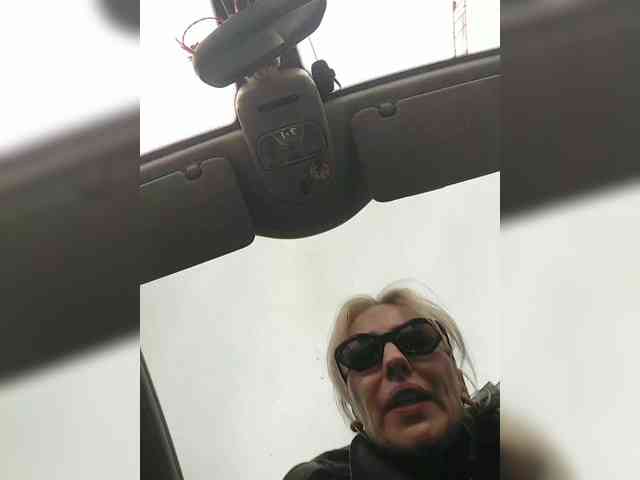 White00Pearl deepthroat show