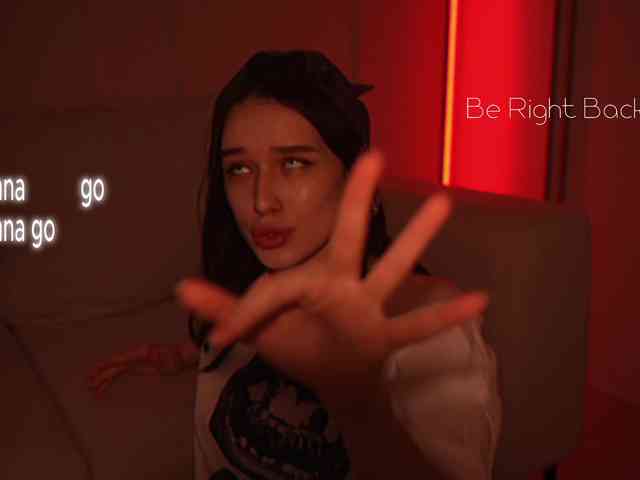 Hor-neyJ0zy pusssy show