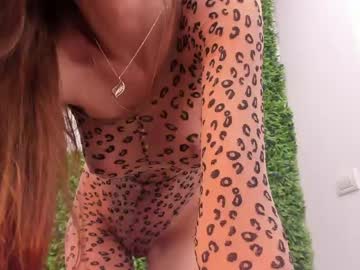 Hotfallingdevil ass play camshow