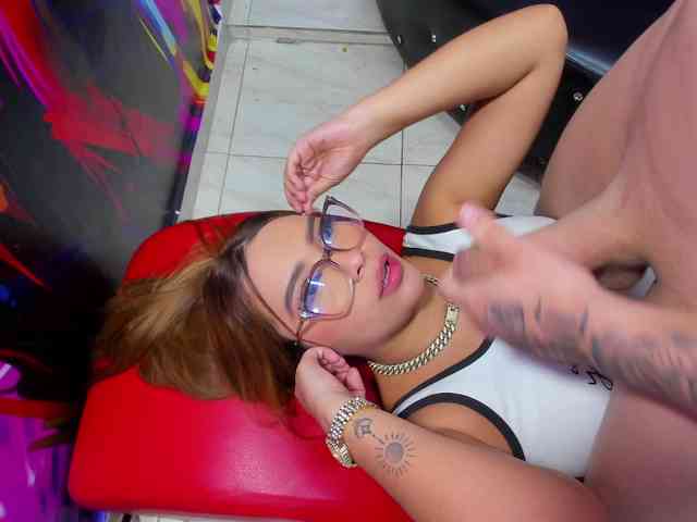 Jessi-and-boy deepthroat