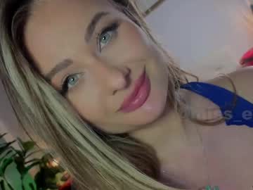 Miss_elena fingering show