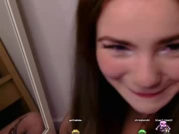 Poppyjoyyy anal camshow - 28/01/2026