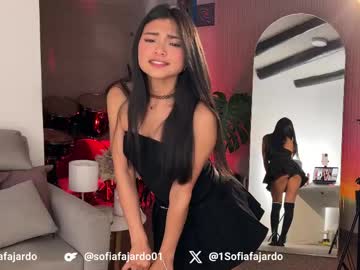 Sweet_littleee lesbian camshow