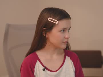 Tiny_miracle lesbian show - 2025-02-06