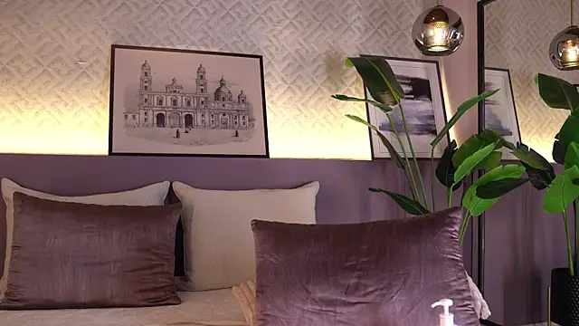 ElleDiane toy fun show - 01/06/2024