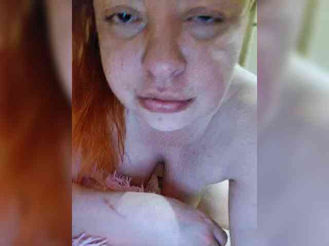 Evasweetapple pussy play