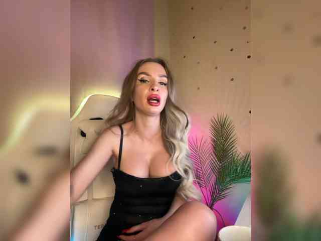 GoldPussy69 toy fun show