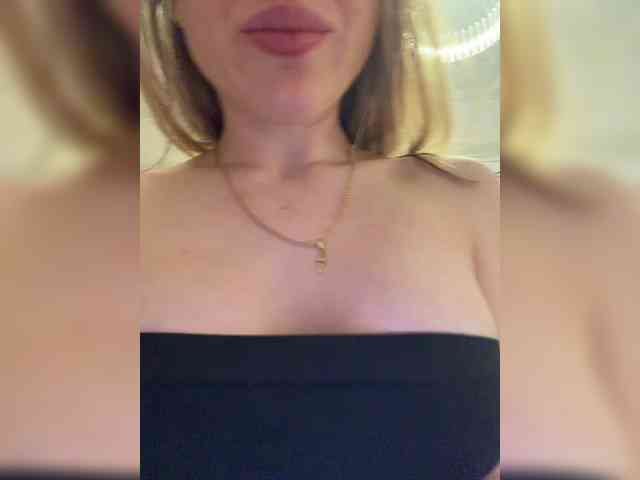 Likachkaa deepthroat camshow - 2023 June 17