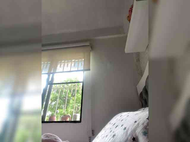 SallyeLeins ass play show