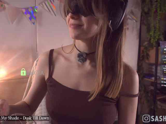 SashiMIa lesbian camshow