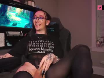 Amirinsworld masturbation camshow - 24 October 2023