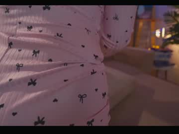 Danii_xoxo with friend camshow