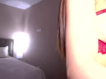 Felissiany pussy play show