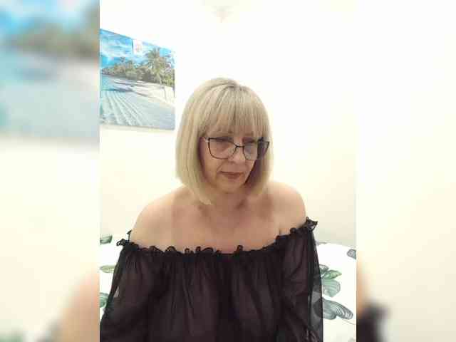 Mery8poppins anal camshow