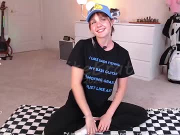 Petitebrat pusssy show