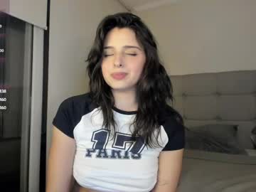 Yourfreakygirl tits and ass camshow